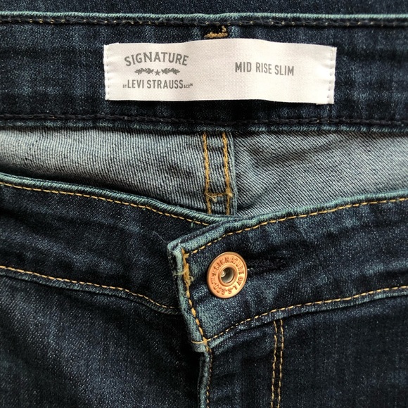 NWOT Women’s Mid Rise Slim Jeans - Picture 2 of 6